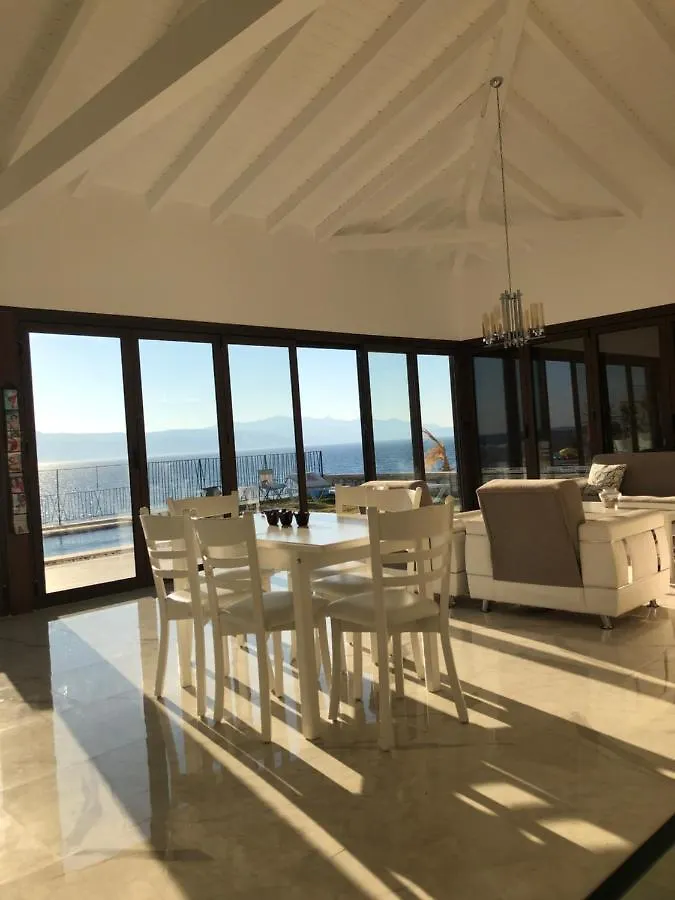 Villa Chios Ormen Çeşme Turcja