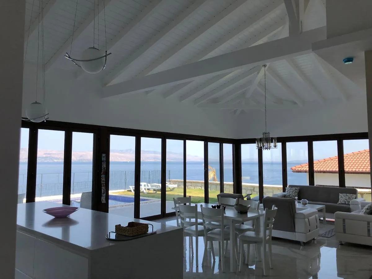 Villa Chios Ormen Çeşme