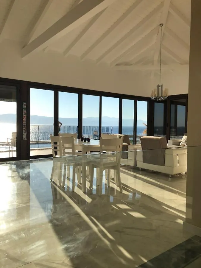 Villa Chios Ormen Çeşme