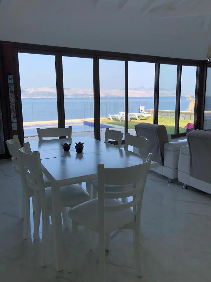 Villa Chios Ormen Çeşme