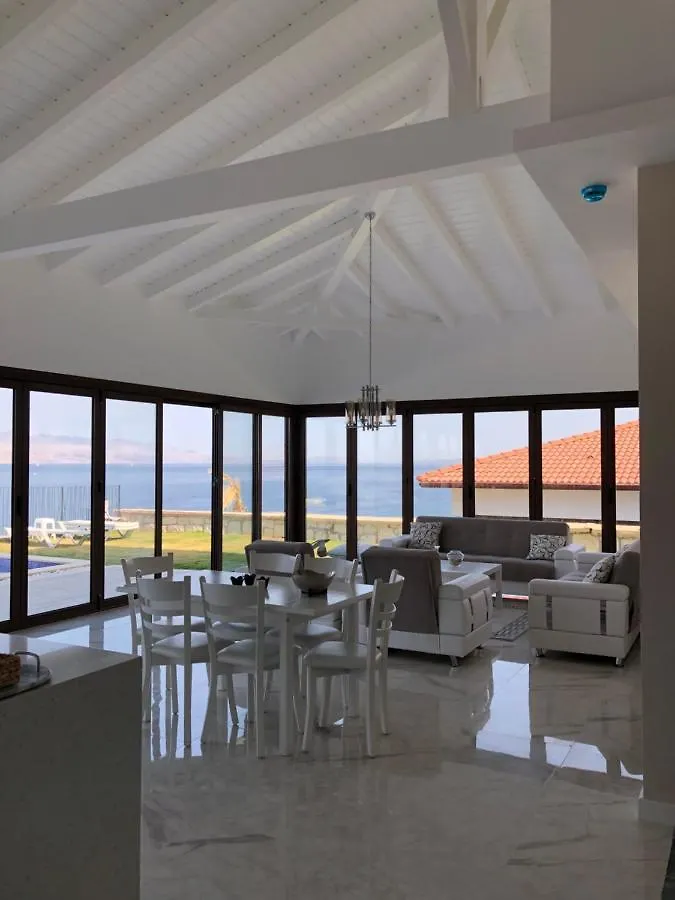 Villa Chios Ormen Çeşme
