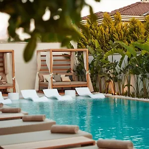 Venzi Ayayorgi-adult Only 15 Çeşme